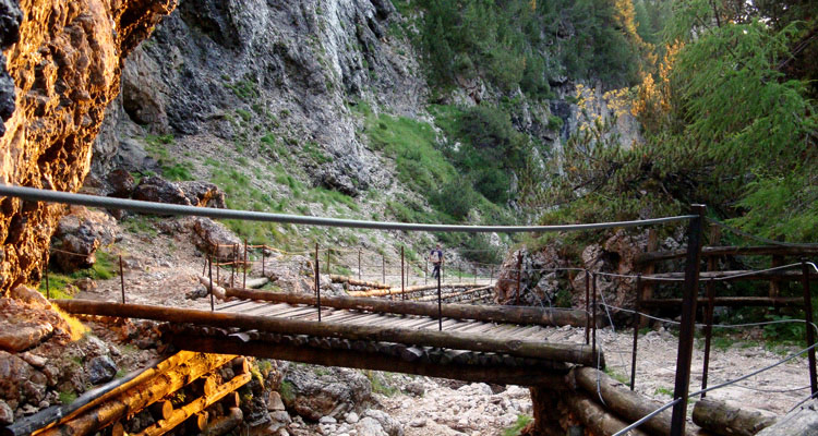 Hiking in South Tirol, brigde